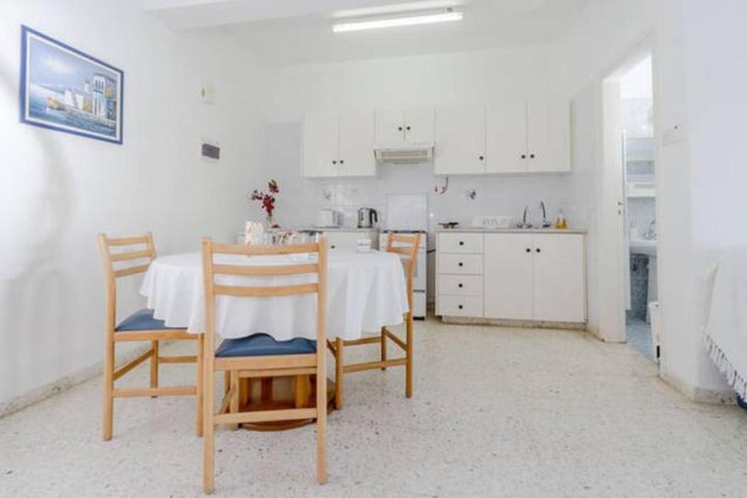 Mourayio Apartments Pomos Exterior foto